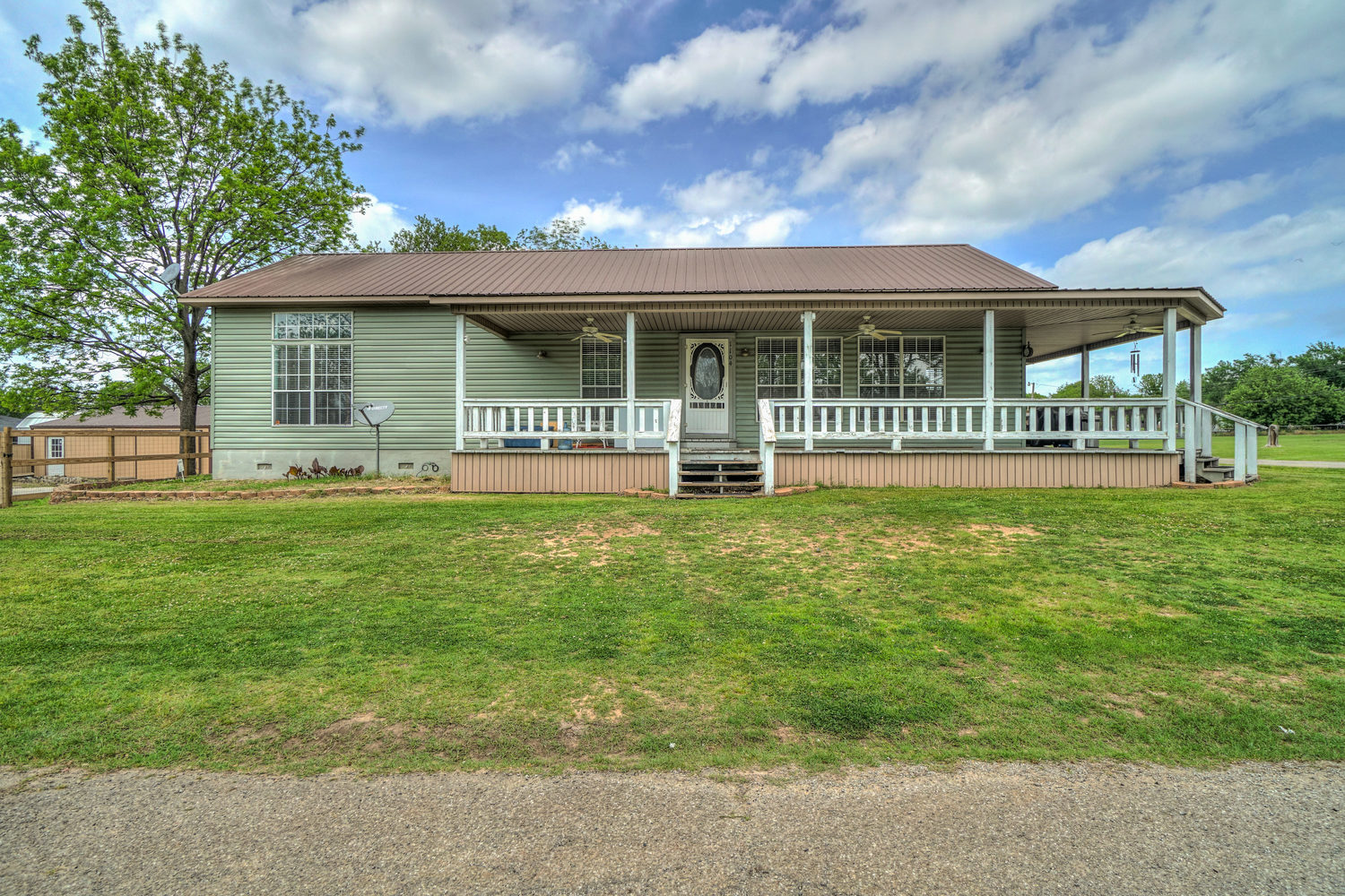 1104 West 12th Street Prague, Oklahoma 74864 Nested Tours